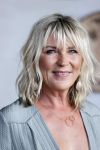 Bloemendaal 2 juli 2020
Boekpresentatie Saskia Noort . Danny Vera kreeg het eerste exemplaar.
Danny zijn zwangere vrouw Escha Tanihatu