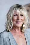 Bloemendaal 2 juli 2020
Boekpresentatie Saskia Noort . Danny Vera kreeg het eerste exemplaar.
Danny zijn zwangere vrouw Escha Tanihatu