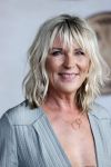 Bloemendaal 2 juli 2020
Boekpresentatie Saskia Noort . Danny Vera kreeg het eerste exemplaar.
Danny zijn zwangere vrouw Escha Tanihatu