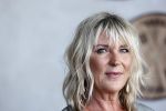 Bloemendaal 2 juli 2020
Boekpresentatie Saskia Noort . Danny Vera kreeg het eerste exemplaar.
Danny zijn zwangere vrouw Escha Tanihatu