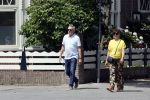 Amsterdam 19 juli 2020
Tom Egbers en zijn vrouw Janke Dekker wandelend in Amsterdam zuid