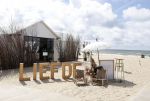 Noordwijk 16 juli 2020
Rene v d Gijp en zijn vrouw Minouche trouwen bij beachclub Tulum.