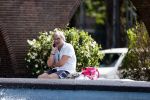Amsterdam 17 juni 2020
Victor Reinier gaat met zijn dochtertje zwemmen