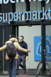 Amsterdam 2 april 2020
Viktor Horsting doet boodschappen en loopt naar zijn huis.