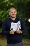 Doorn 27 juni 2020
Presentatie boek Wesley Sneijder . Het boek is geschreven door Kees Jansma en mark v Bommel ontving het eerste exemplaar.