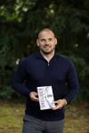 Doorn 27 juni 2020
Presentatie boek Wesley Sneijder . Het boek is geschreven door Kees Jansma en mark v Bommel ontving het eerste exemplaar.