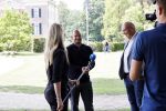 Doorn 27 juni 2020
Presentatie boek Wesley Sneijder . Het boek is geschreven door Kees Jansma en mark v Bommel ontving het eerste exemplaar.