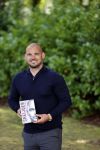 Doorn 27 juni 2020
Presentatie boek Wesley Sneijder . Het boek is geschreven door Kees Jansma en mark v Bommel ontving het eerste exemplaar.