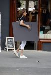 Amsterdam 17 juni 2021
Astrid Joosten doet boodschappen op de Beethovenstraat