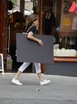 Amsterdam 17 juni 2021
Astrid Joosten doet boodschappen op de Beethovenstraat