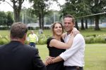 Zeist 8 juli 2021
Bas Nijhuis vraagt zijn vriendin Chantal ten huwelijk. Chantal kwam met een helicopter naar slot Zeist gevlogen. Wolter Kroes zong ze toe.