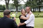 Zeist 8 juli 2021
Bas Nijhuis vraagt zijn vriendin Chantal ten huwelijk. Chantal kwam met een helicopter naar slot Zeist gevlogen. Wolter Kroes zong ze toe.