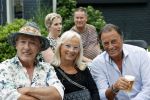 Holten 10 juli 2021
Edwin v Hoevelaak met zijn vriendin Natasja Poels . Bram Koning met zijn vrouw
