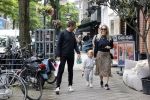 Amsterdam 26 juni 2021
Chantal janzen en haar man Marco Geeratz en zoon Bobby op de cornelis schuytstraat.