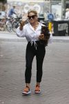 Amsterdam 10 juli 2021
Connie Witteman met haar hondje ,dochter Constanza en kleinkinderen in 2 biro karretjes in Amsterdam zuid