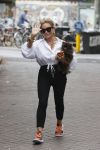 Amsterdam 10 juli 2021
Connie Witteman met haar hondje ,dochter Constanza en kleinkinderen in 2 biro karretjes in Amsterdam zuid