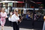 Amsterdam 10 juli 2021
Connie Witteman met haar hondje ,dochter Constanza en kleinkinderen in 2 biro karretjes in Amsterdam zuid