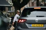 Amsterdam 28 juni 2021
Connie Witteman doet boodschappen op de cornelis schuytstraat