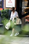 Amsterdam 28 juni 2021
Connie Witteman doet boodschappen op de cornelis schuytstraat