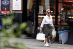 Amsterdam 28 juni 2021
Connie Witteman doet boodschappen op de cornelis schuytstraat