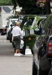 Amsterdam 28 juni 2021
Connie Witteman doet boodschappen op de cornelis schuytstraat