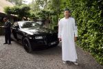 Blaricum 6 juli 2021
Gordon viert zijn verjaardag en dat hij zijn huis verkocht heeft. Ook gaat hij verhuizen naar Dubai. DJ Maurice