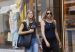 Amsterdam 12 juli 2021
Danielle Oerlemans met haar dochter Fiene Oerlemans op de pc hooftstraat