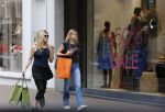 Amsterdam 12 juli 2021
Danielle Oerlemans met haar dochter Fiene Oerlemans op de pc hooftstraat