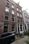 Amstetdam 14 juli 2021
Dotan heeft een nieuw pand gekocht met daarin 5 appartementen .