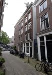 Amstetdam 14 juli 2021
Dotan heeft een nieuw pand gekocht met daarin 5 appartementen .