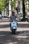 Amsterdam 15 juni 2021
Frits Huffnagel op zijn scooter in Amsterdam zuid