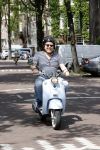 Amsterdam 15 juni 2021
Frits Huffnagel op zijn scooter in Amsterdam zuid