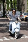 Amsterdam 15 juni 2021
Frits Huffnagel op zijn scooter in Amsterdam zuid