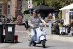 Amsterdam 15 juni 2021
Frits Huffnagel op zijn scooter in Amsterdam zuid