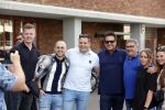 Amsterdam 20 juni 2021
Gerard Joling met fans op straat bij de amsterdamse zomer