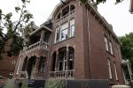 Amsterdam 24 juli 2021
Het nieuwe huis / villa van Gigi Ravelli en haar man Roger Hodenius is bijna klaar .