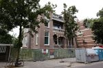 Amsterdam 24 juli 2021
Het nieuwe huis / villa van Gigi Ravelli en haar man Roger Hodenius is bijna klaar .