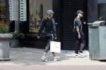 Amsterdam 19 juli 2021
Glennis Grace en haar  vriend LÃ©vy Simon op straat in Amsterdam zuid.