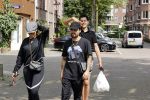 Amsterdam 19 juli 2021
Glennis Grace en haar  vriend LÃ©vy Simon en zoon  op straat