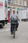 Amsterdam 24 juli 2021
Huub Stapel op de fiets in Amsterdam zuid