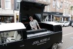 Amsterdam 19 juni 2021
Joel Borelli in zijn Ameezing bus iop de pc hooftstraat.