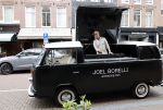 Amsterdam 19 juni 2021
Joel Borelli in zijn Ameezing bus iop de pc hooftstraat.