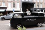 Amsterdam 19 juni 2021
Joel Borelli in zijn Ameezing bus iop de pc hooftstraat.