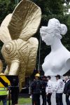 Amsterdam 21 juni 2021
Plaatsen van kunstwerk Joseph Klibansky voor Art Zuid op de apollolaan.
 Zijn vriendin Victoria Waldau alsmede zijn broer schoonzus en ouders zijn ook aanwezig