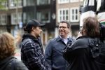 Amsterdam 21 juni 2021
Plaatsen van kunstwerk Joseph Klibansky voor Art Zuid op de apollolaan.
 Zijn vriendin Victoria Waldau alsmede zijn broer schoonzus en ouders zijn ook aanwezig