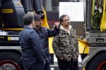 Amsterdam 21 juni 2021
Plaatsen van kunstwerk Joseph Klibansky voor Art Zuid op de apollolaan.
 Zijn vriendin Victoria Waldau alsmede zijn broer schoonzus en ouders zijn ook aanwezig