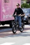 Amsterdam 12 juni 2021
Koen Kardashian op zijn electrische fiets