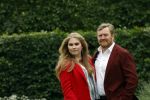 Den haag 16 juli 2021
Koninklijk fotouurtje met Koning Willem Alexander Koningin Maxima Prinses Amalia Alexia en Ariane in de tuin van Paleis Huis ten Bosch.