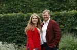 Den haag 16 juli 2021
Koninklijk fotouurtje met Koning Willem Alexander Koningin Maxima Prinses Amalia Alexia en Ariane in de tuin van Paleis Huis ten Bosch.