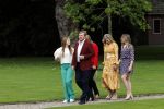 Den haag 16 juli 2021
Koninklijk fotouurtje met Koning Willem Alexander Koningin Maxima Prinses Amalia Alexia en Ariane in de tuin van Paleis Huis ten Bosch.